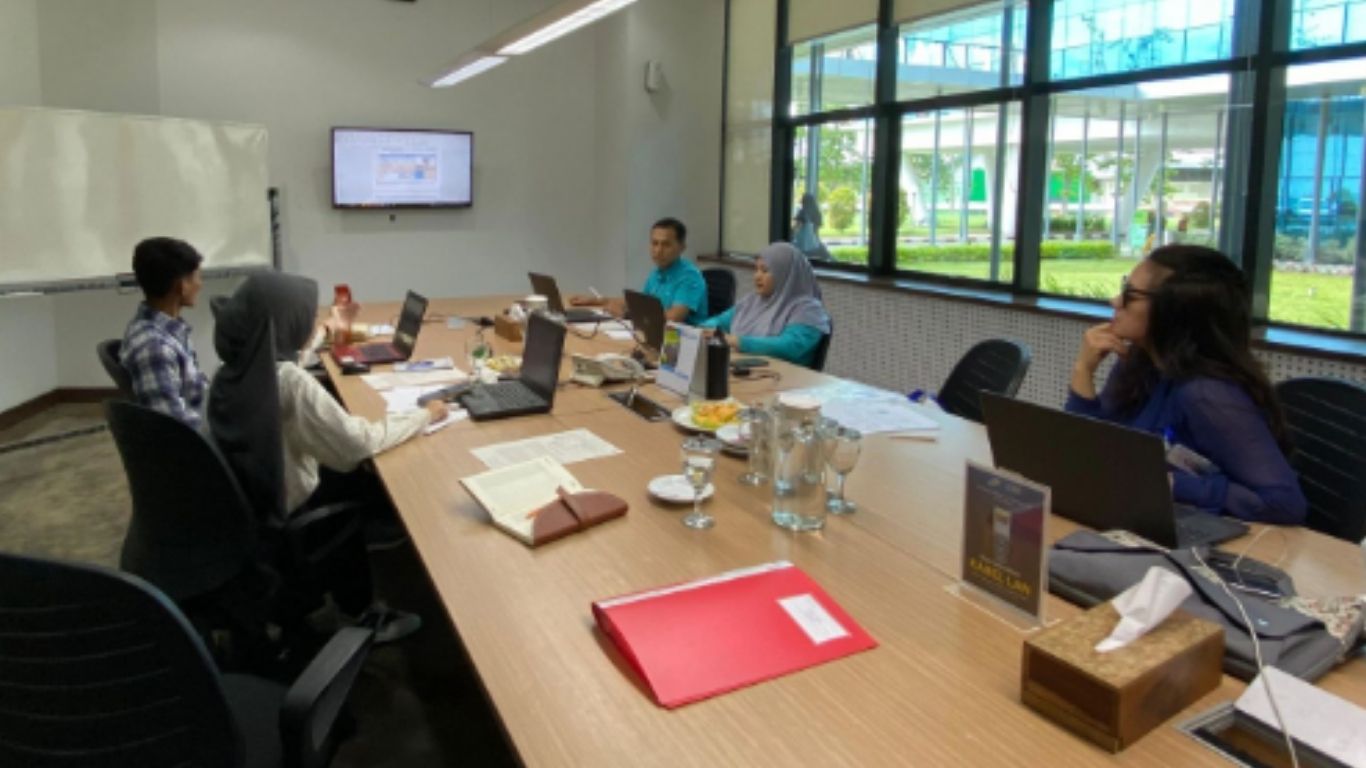 Survey Monitoring & Evaluasi Kemenperin Republik Indonesia​